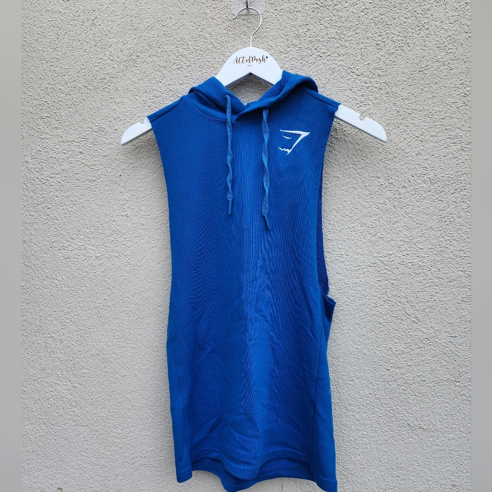 GYMSHARK: CUT-OFF HOODIE